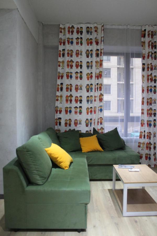 Izzzi Hostel Бишкек Екстериор снимка