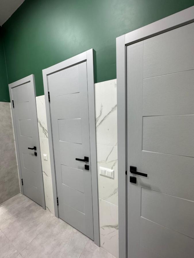 Izzzi Hostel Бишкек Екстериор снимка